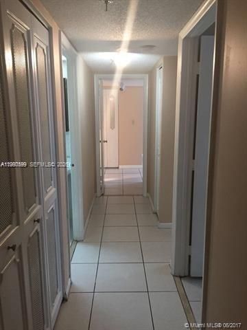 17890 W Dixie Hwy , Unit 106, North Miami Beach, FL 33160 Photo