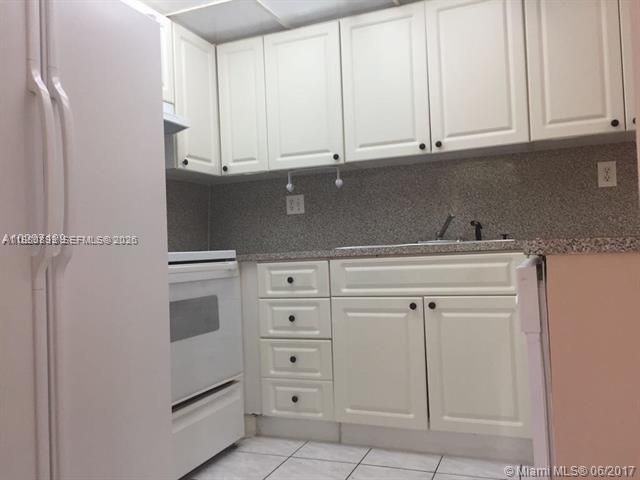 17890 W Dixie Hwy , Unit 106, North Miami Beach, FL 33160 Photo