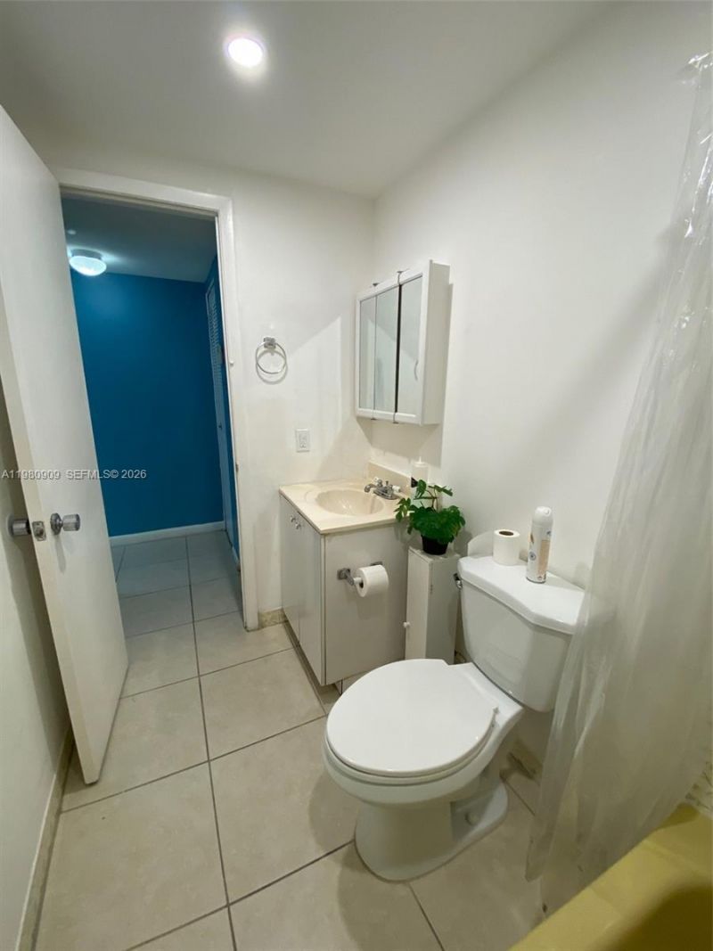 6820 W Flagler St , Unit 202, Miami, FL 33144 Photo