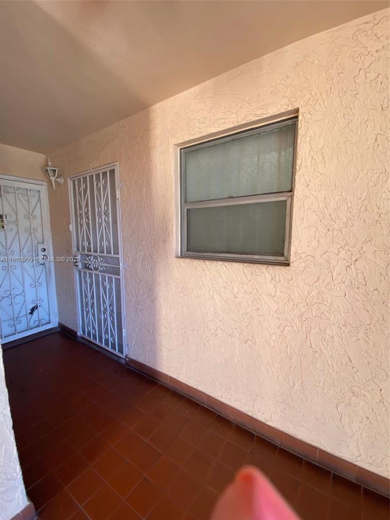 6820 W Flagler St , Unit 202, Miami, FL 33144 Photo