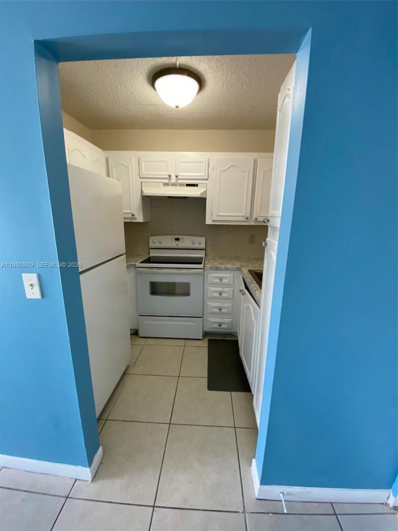 6820 W Flagler St , Unit 202, Miami, FL 33144 Photo