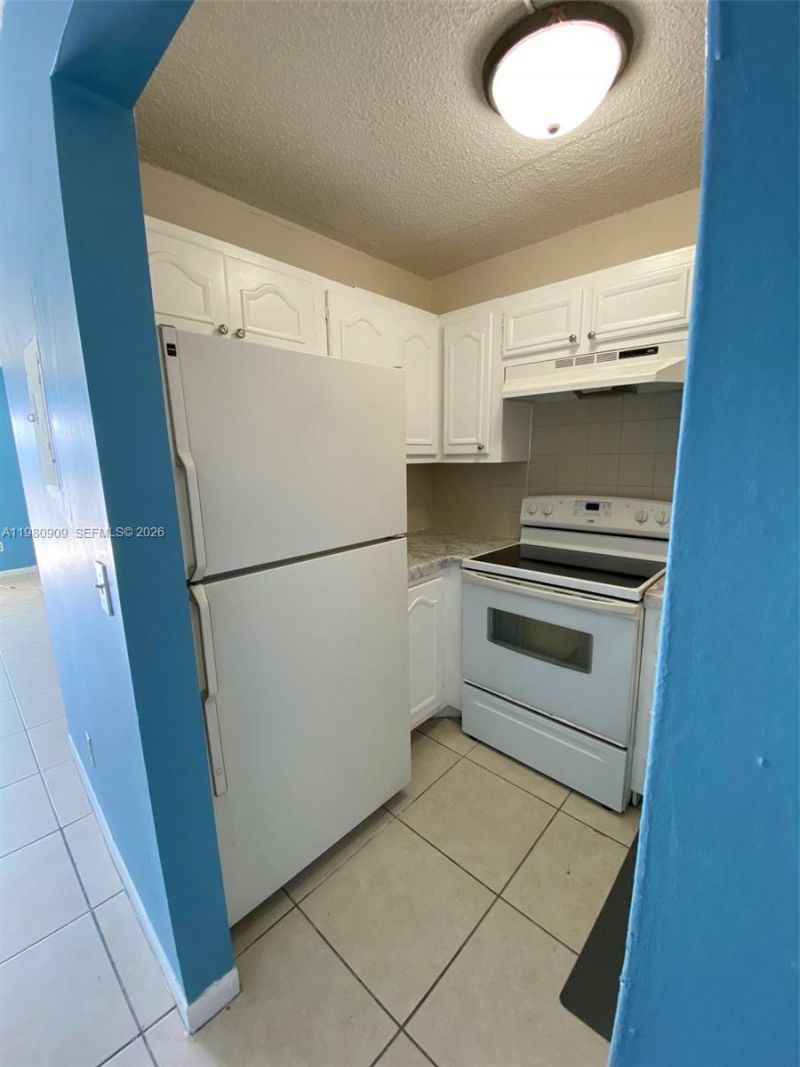 6820 W Flagler St , Unit 202, Miami, FL 33144 Photo