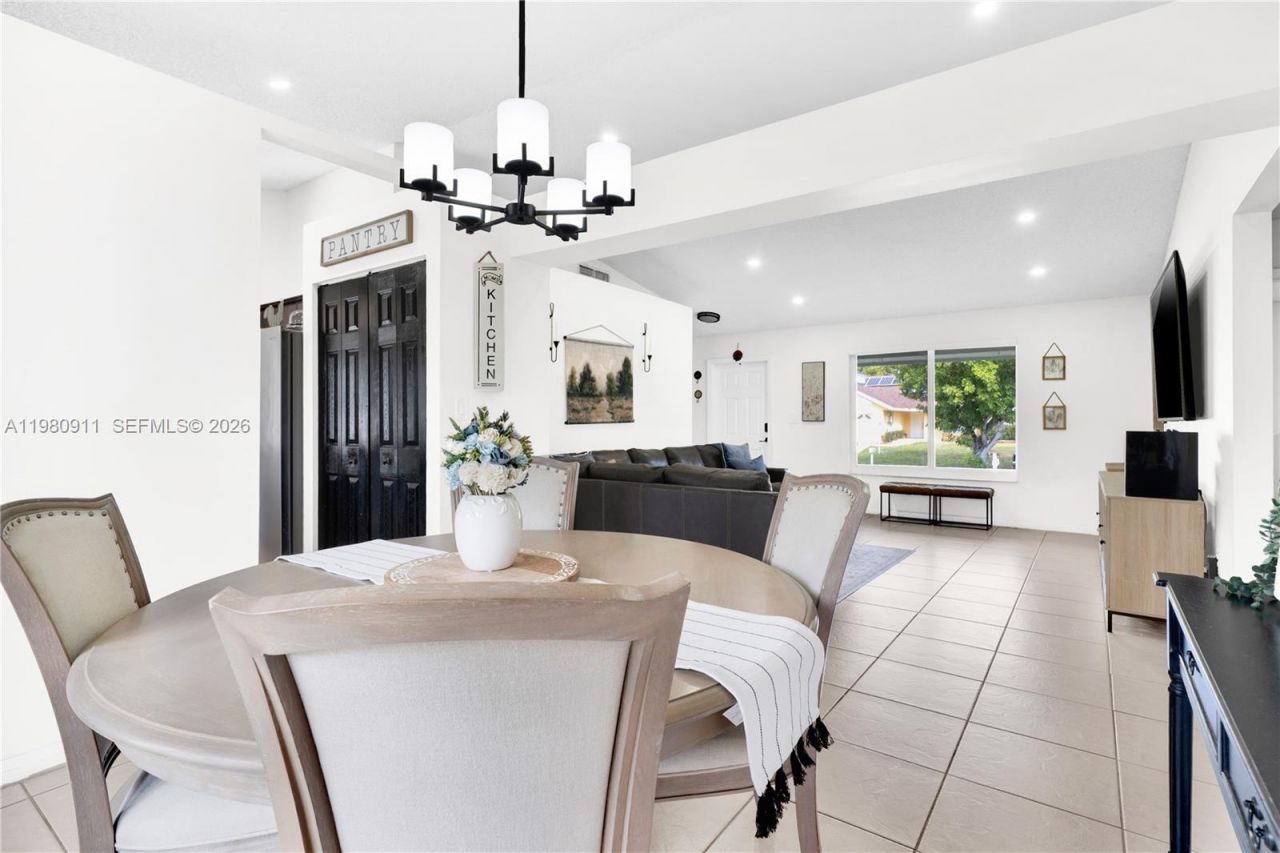 9770 SW 216th Ter , Cutler Bay, FL 33190 Photo