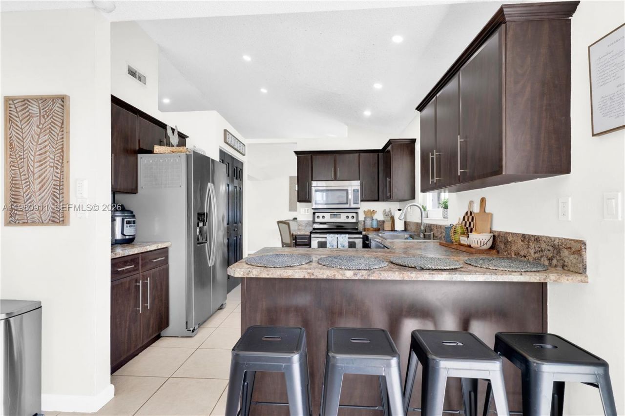 9770 SW 216th Ter , Cutler Bay, FL 33190 Photo