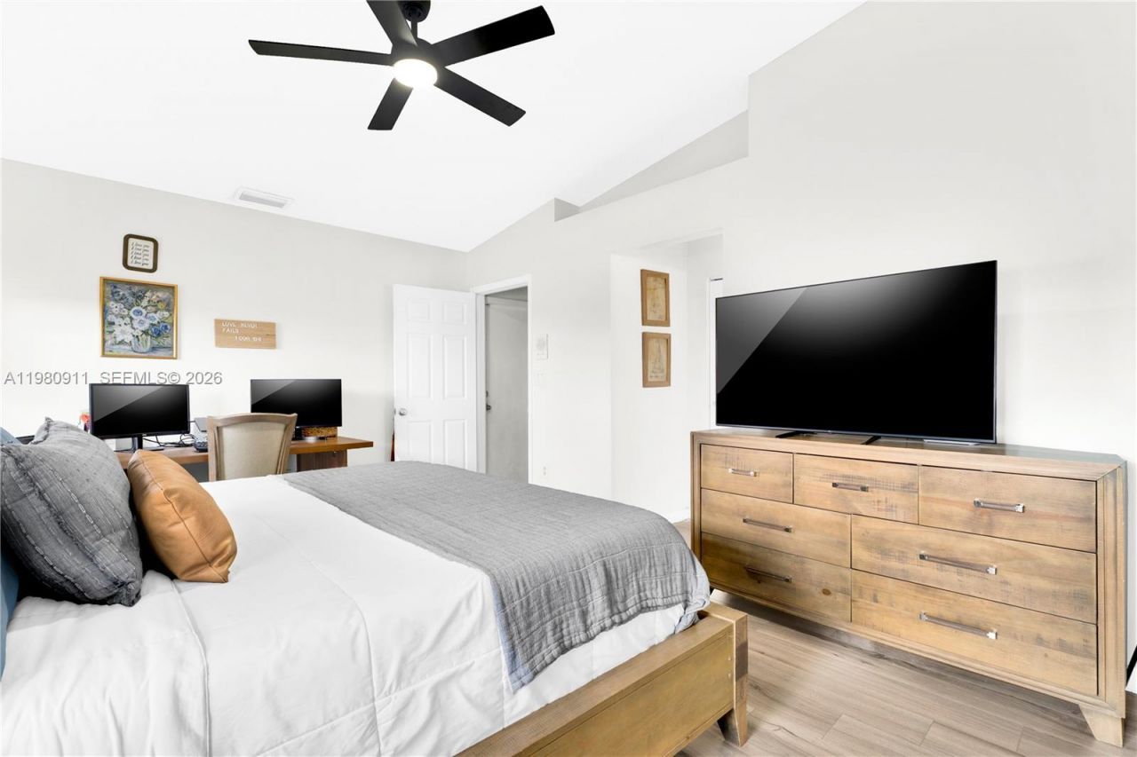 9770 SW 216th Ter , Cutler Bay, FL 33190 Photo