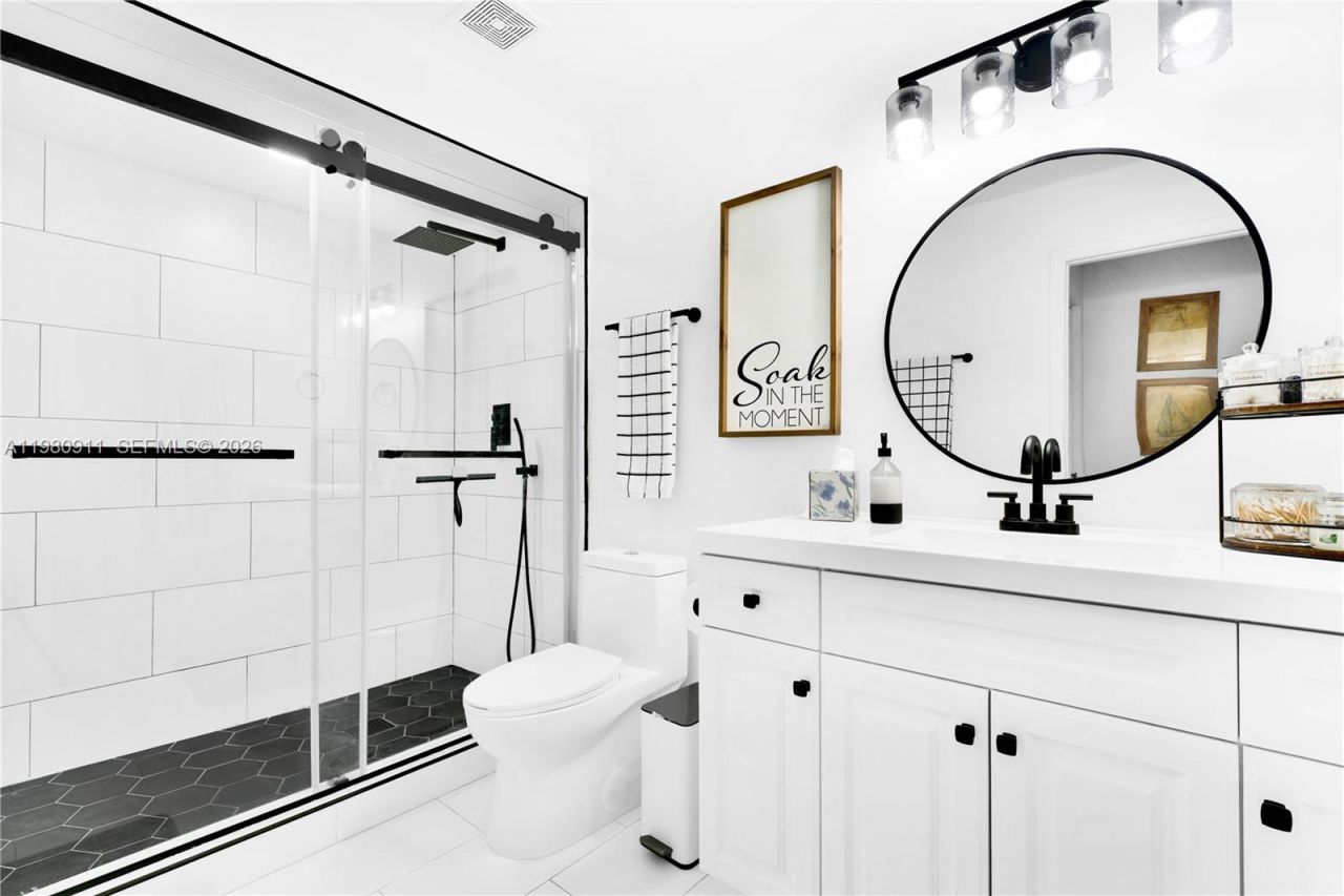 9770 SW 216th Ter , Cutler Bay, FL 33190 Photo