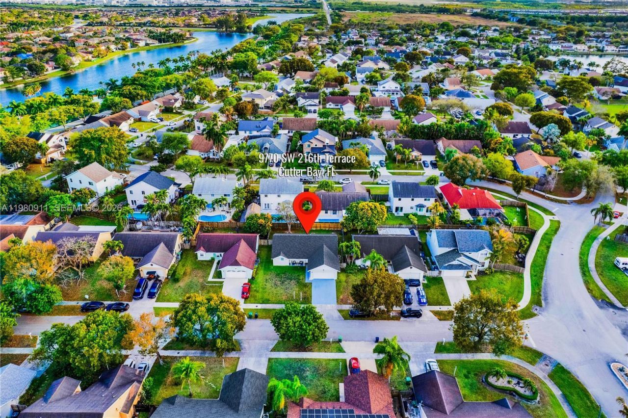 9770 SW 216th Ter , Cutler Bay, FL 33190 Photo
