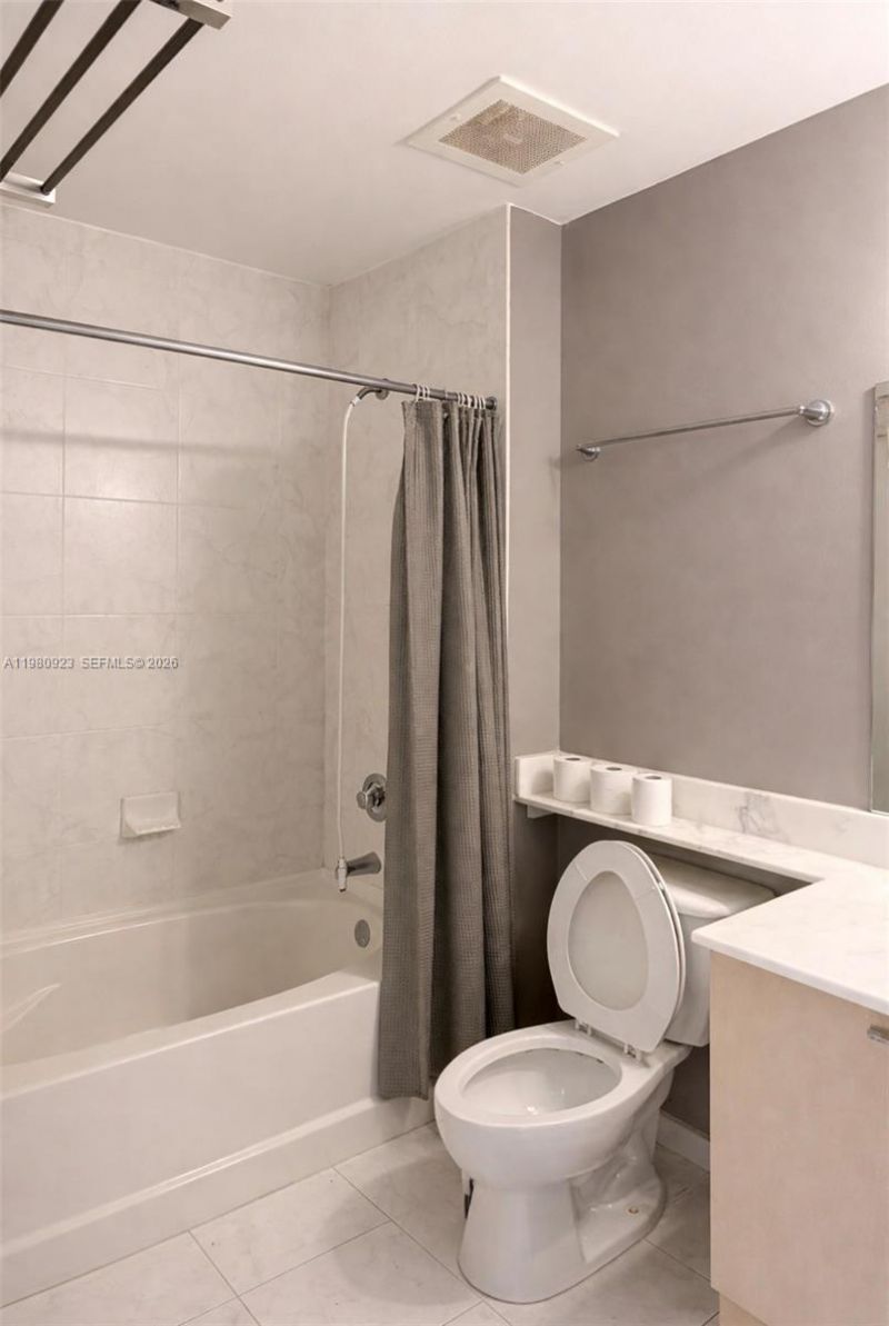 234 NE 3rd St, Unit 504, Miami, FL 33132 Photo