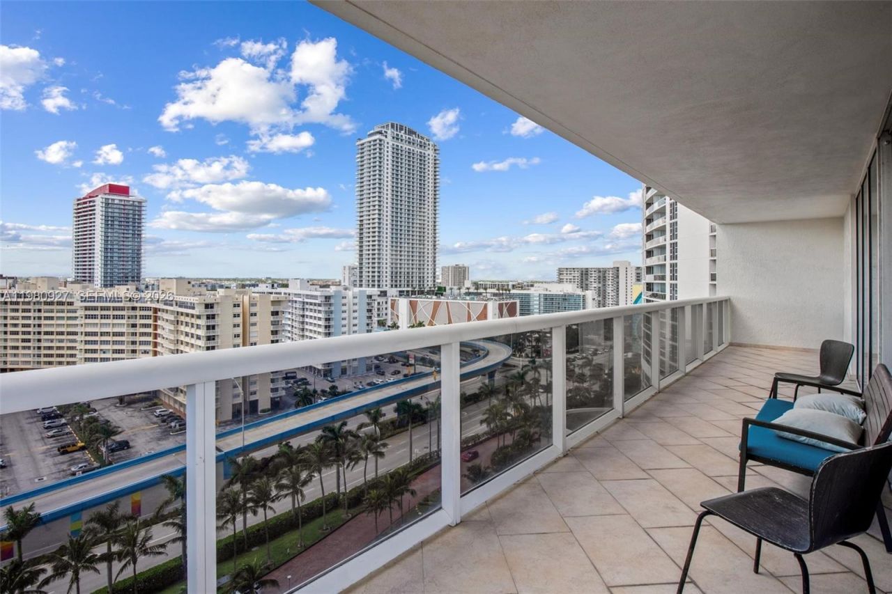 1830 S Ocean Dr, Unit 1406, Hallandale Beach, FL 33009 Photo