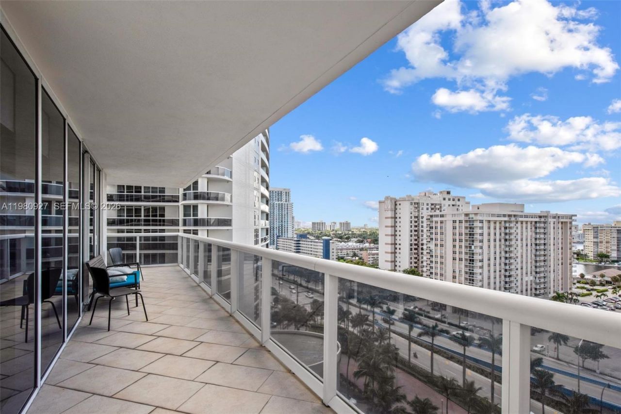 1830 S Ocean Dr, Unit 1406, Hallandale Beach, FL 33009 Photo