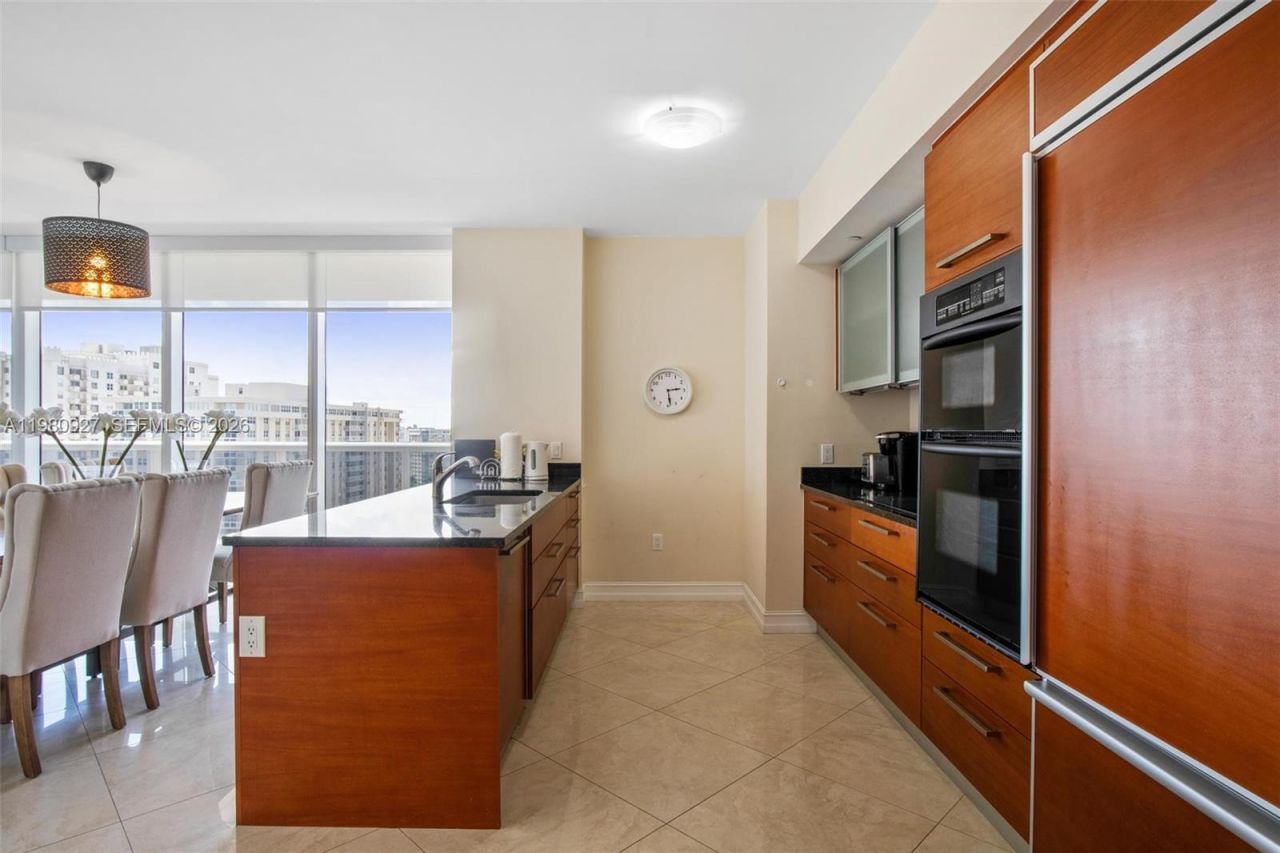 1830 S Ocean Dr, Unit 1406, Hallandale Beach, FL 33009 Photo