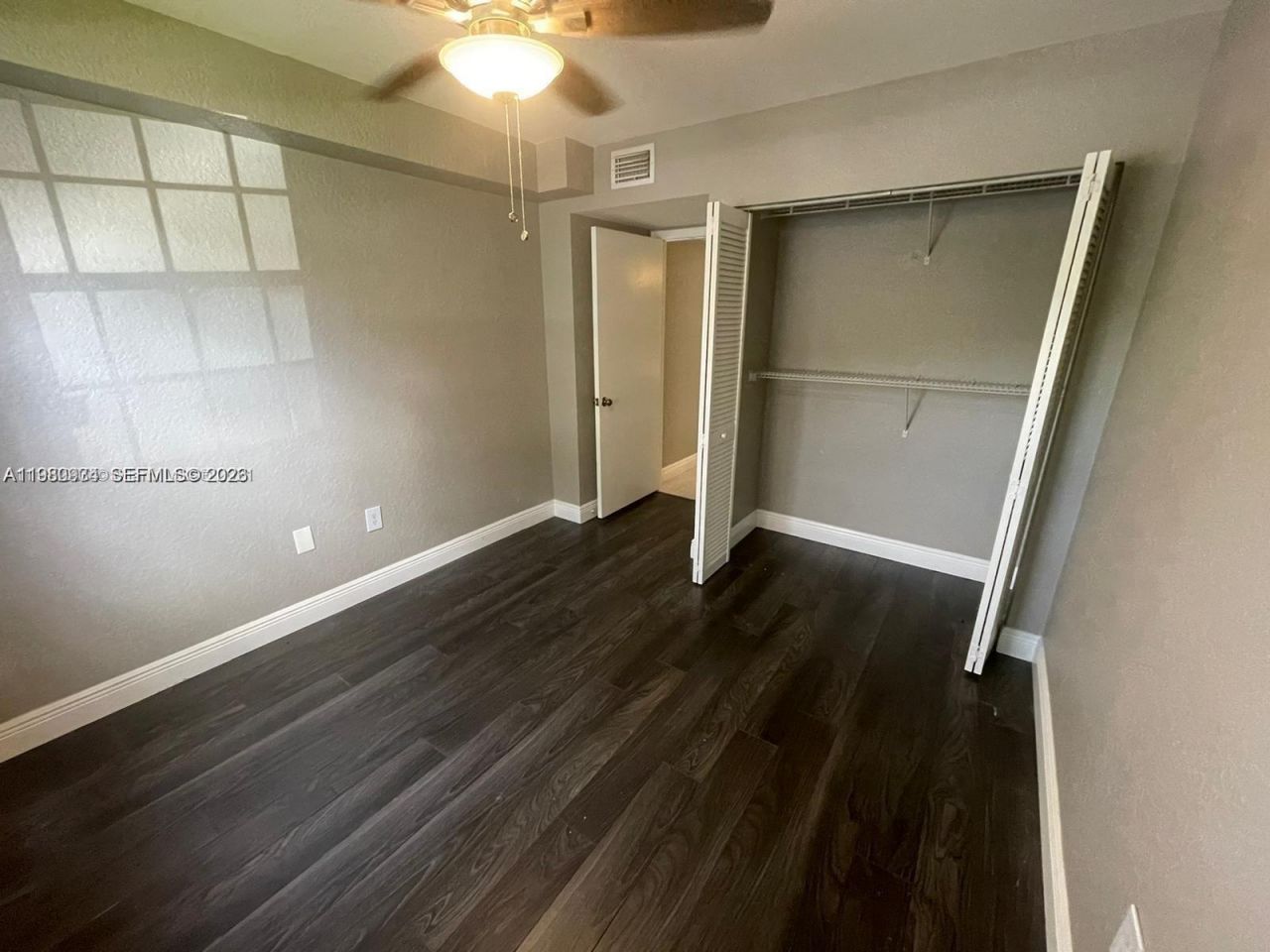 2811 N Oakland Forest Dr , Unit 110, Oakland Park, FL 33309 Photo