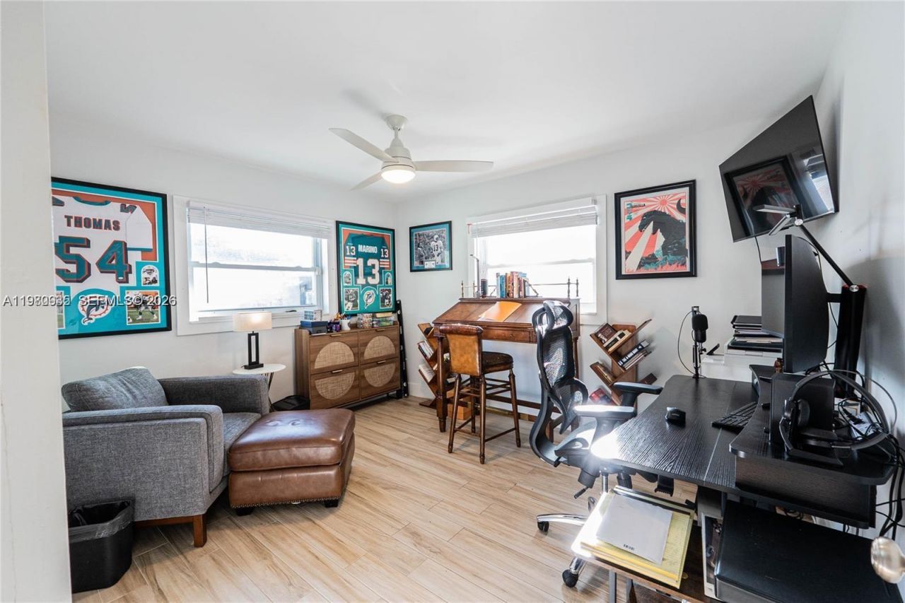 1304 N 40th Ave , Hollywood, FL 33021 Photo