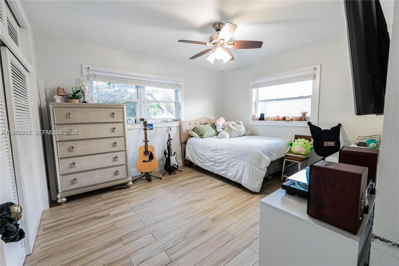 1304 N 40th Ave , Hollywood, FL 33021 Photo