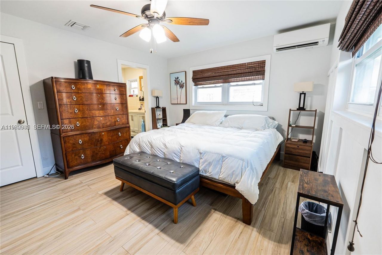 1304 N 40th Ave , Hollywood, FL 33021 Photo