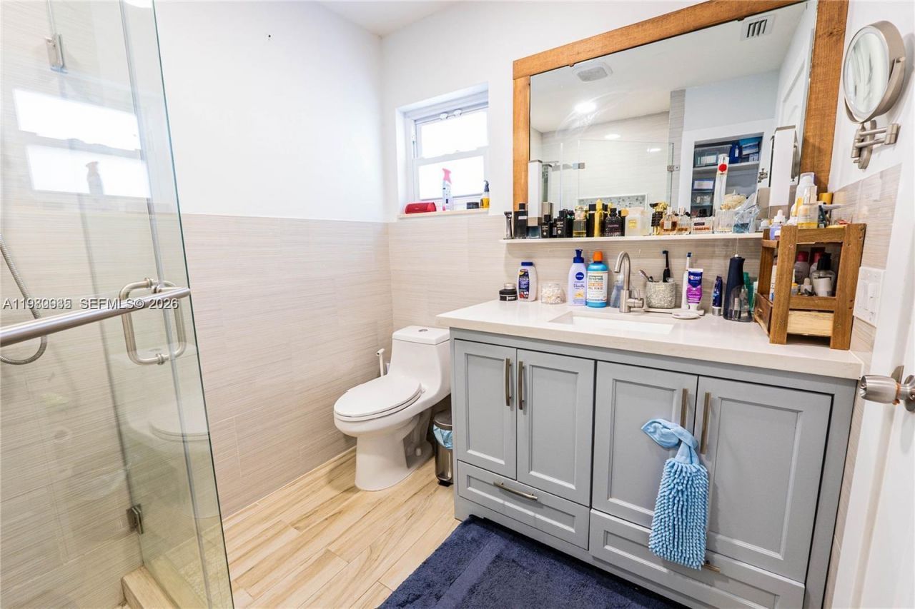 1304 N 40th Ave , Hollywood, FL 33021 Photo