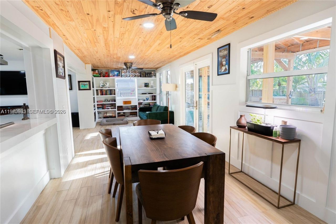 1304 N 40th Ave , Hollywood, FL 33021 Photo