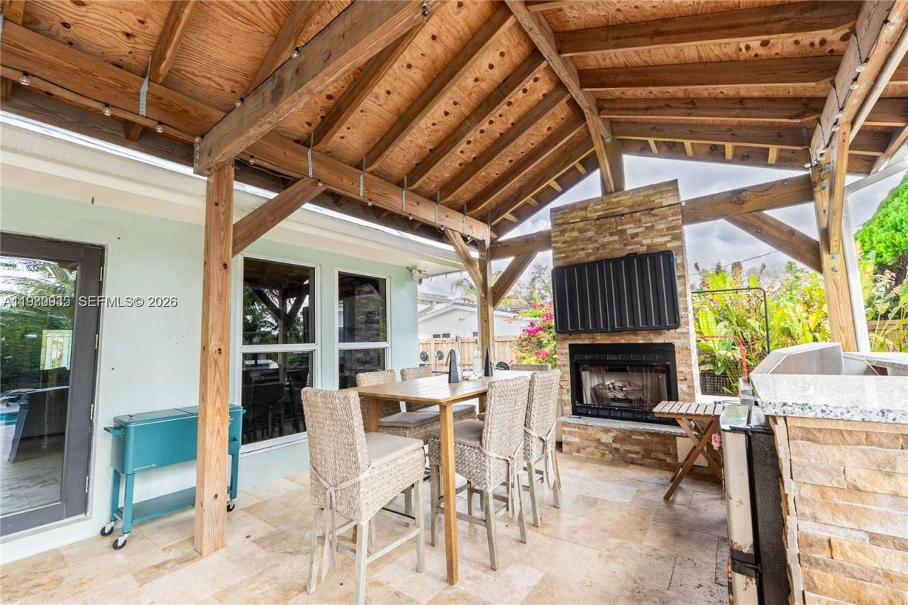 1304 N 40th Ave , Hollywood, FL 33021 Photo