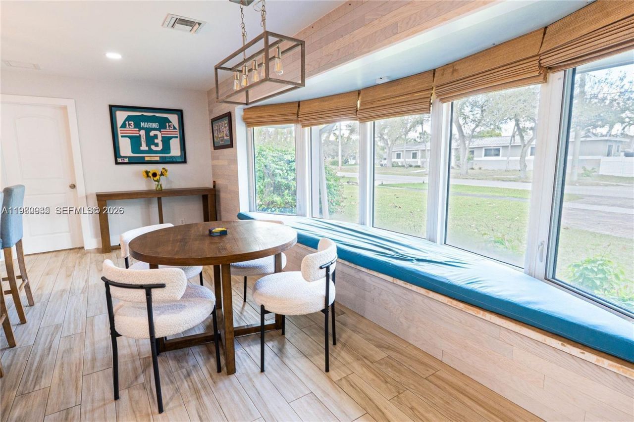 1304 N 40th Ave , Hollywood, FL 33021 Photo