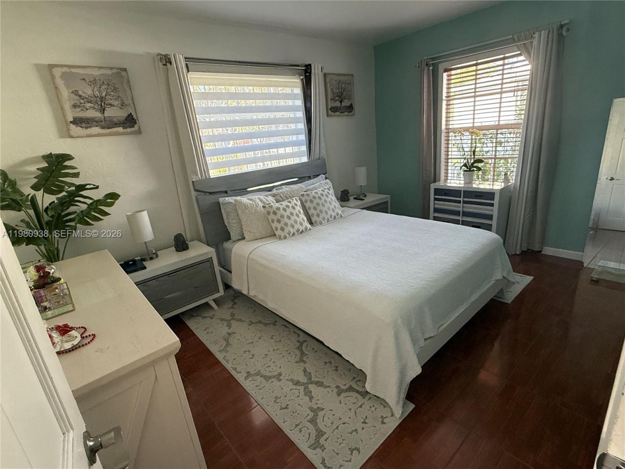 840 NW 130th St , North Miami, FL 33168 Photo