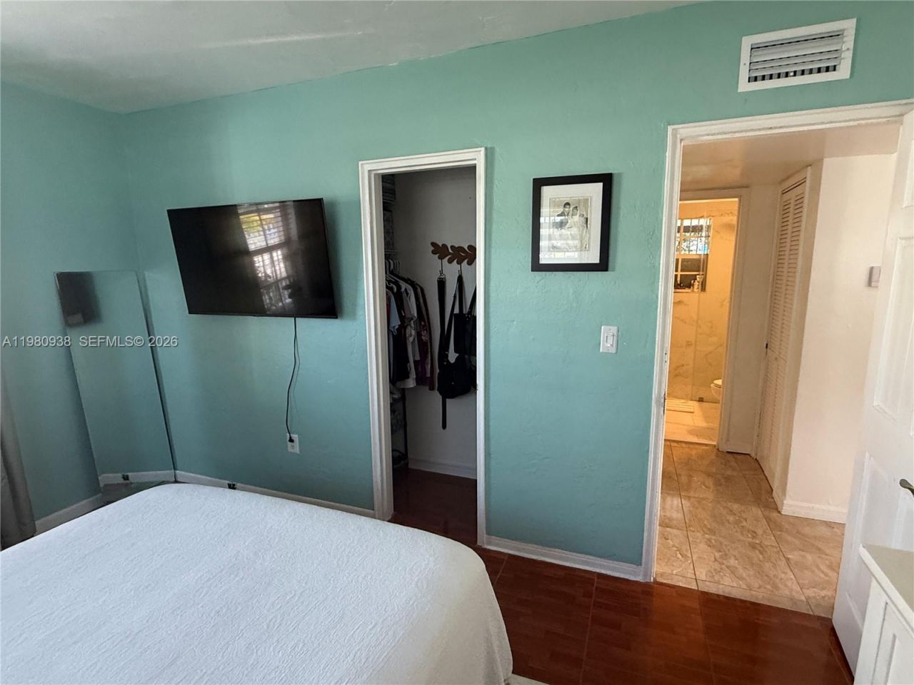 840 NW 130th St , North Miami, FL 33168 Photo