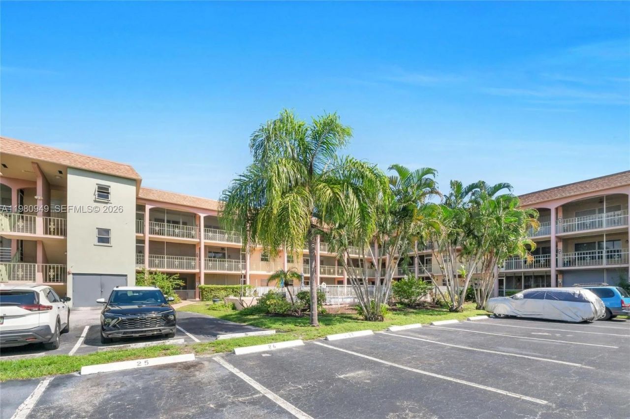 100 SE 6th Ave, Unit 207, Pompano Beach, FL 33060 Photo