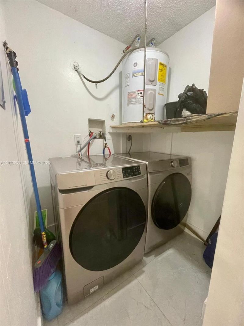 4518 NW 185th St, Miami Gardens, FL 33055 Photo