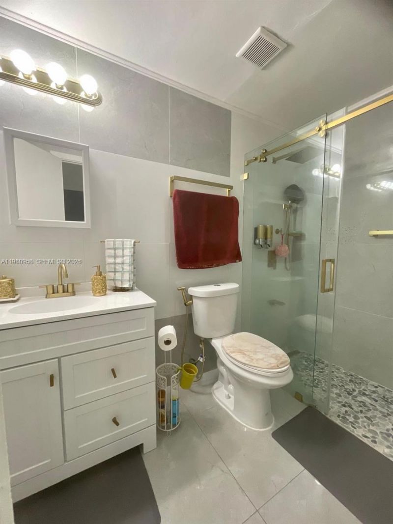 4518 NW 185th St, Miami Gardens, FL 33055 Photo