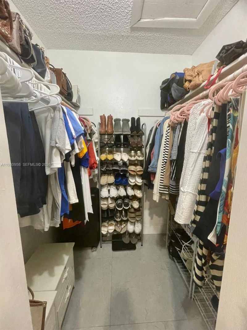 4518 NW 185th St, Miami Gardens, FL 33055 Photo