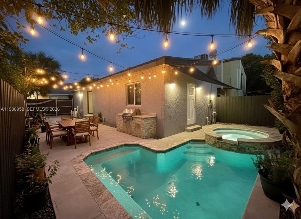 4518 NW 185th St, Miami Gardens, FL 33055 Photo