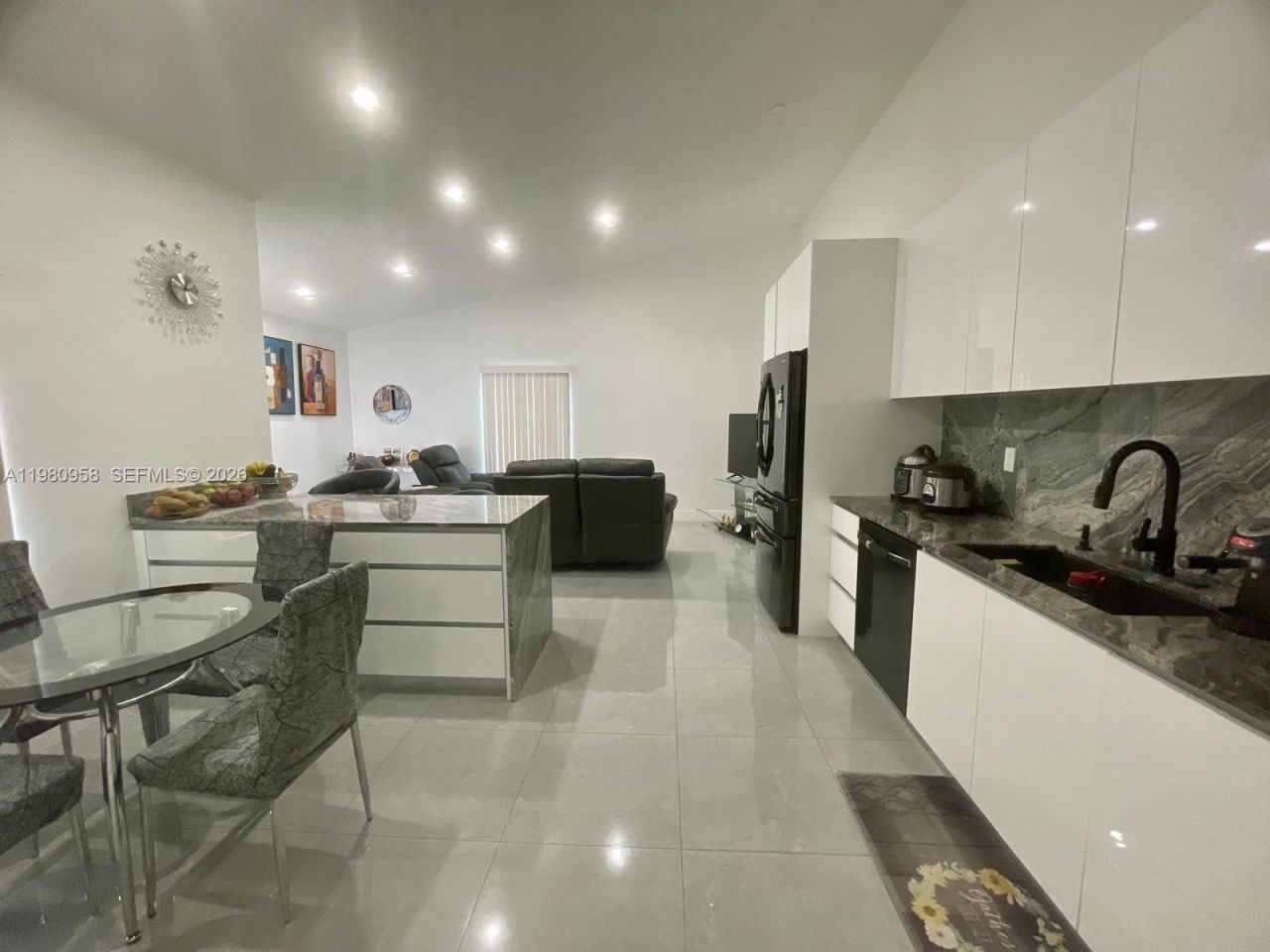 4518 NW 185th St, Miami Gardens, FL 33055 Photo