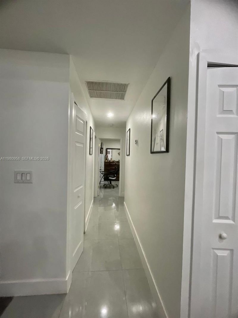 4518 NW 185th St, Miami Gardens, FL 33055 Photo