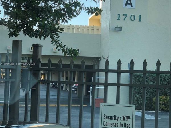 1701 NE 115th St , Unit 34-A, Miami, FL 33181