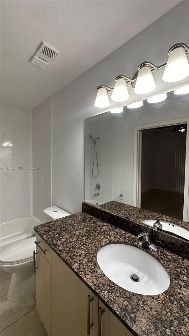 2445 SW 18th Ter , Unit 1102, Fort Lauderdale, FL 33315 Photo