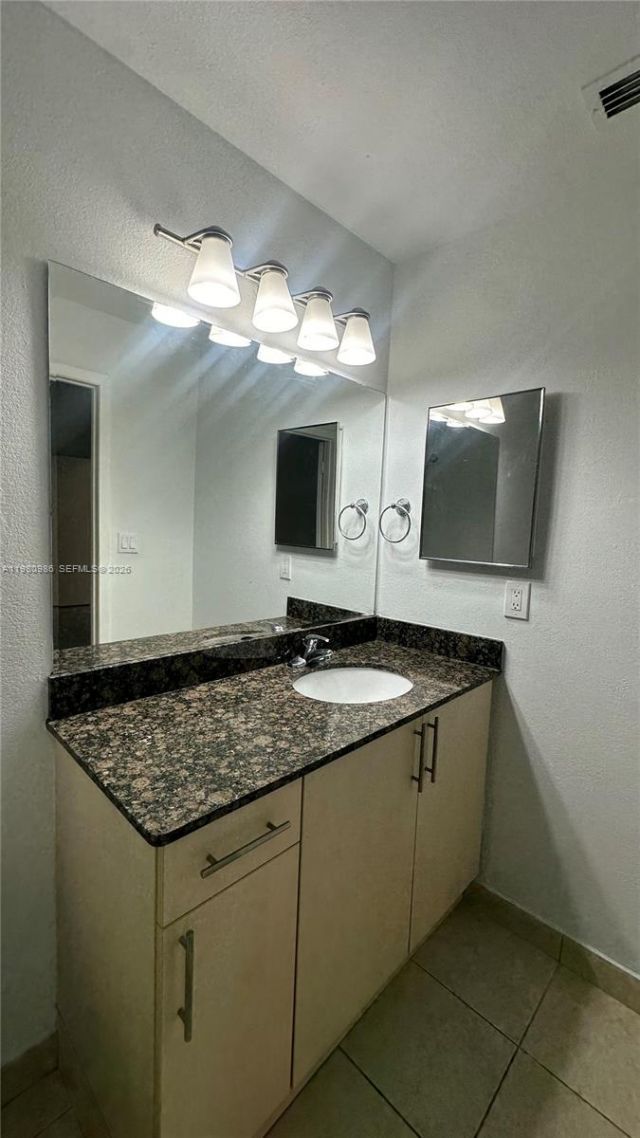 2445 SW 18th Ter , Unit 1102, Fort Lauderdale, FL 33315 Photo