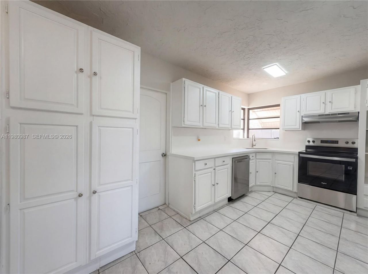 12230 SW 187th Ter, Miami, FL 33177 Photo