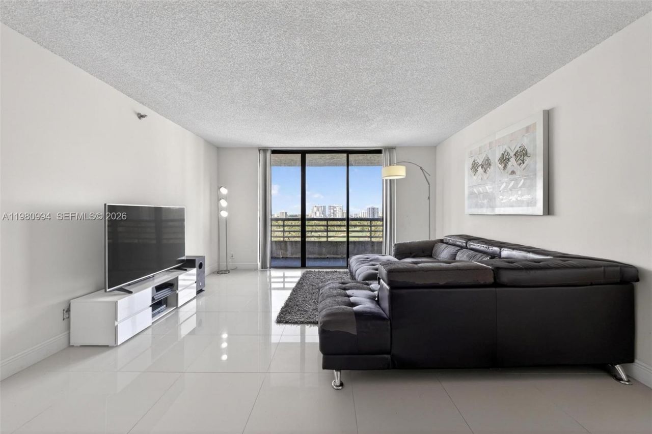 3300 NE 192nd St, Unit 1611, Aventura, FL 33180 Photo