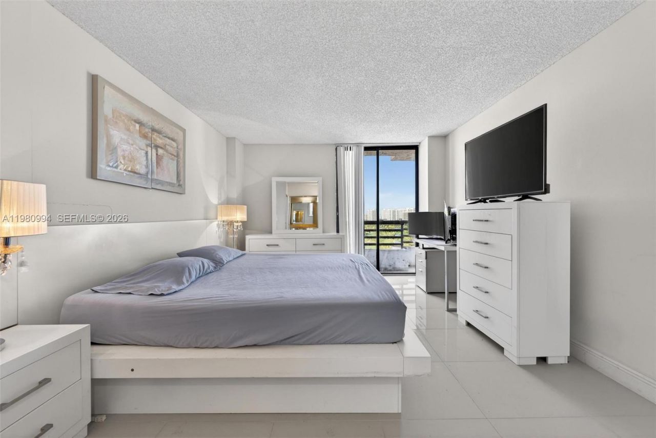 3300 NE 192nd St, Unit 1611, Aventura, FL 33180 Photo