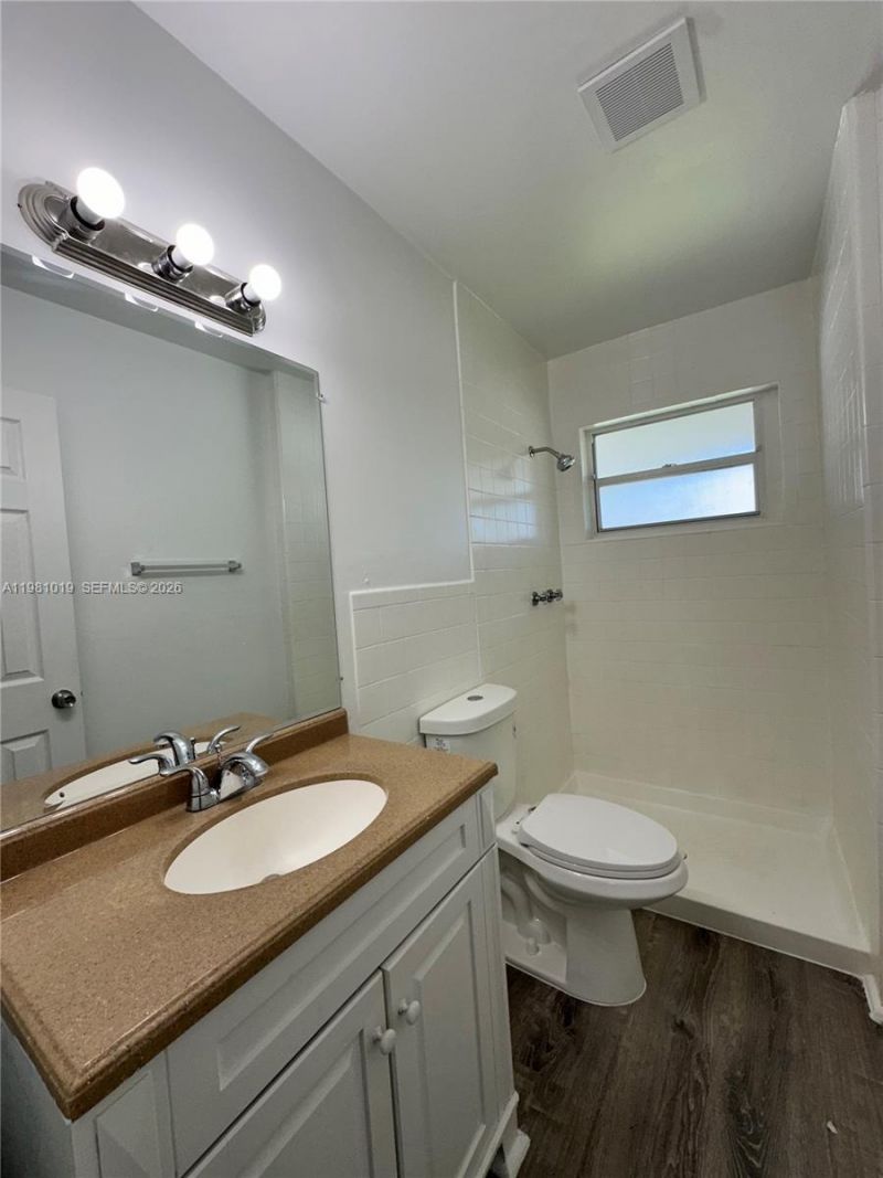 1411 N Dixie Hwy, Unit 4, Fort Lauderdale, FL 33304 Photo