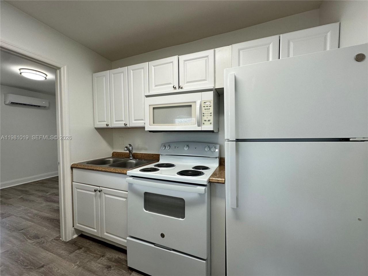 1411 N Dixie Hwy, Unit 4, Fort Lauderdale, FL 33304 Photo