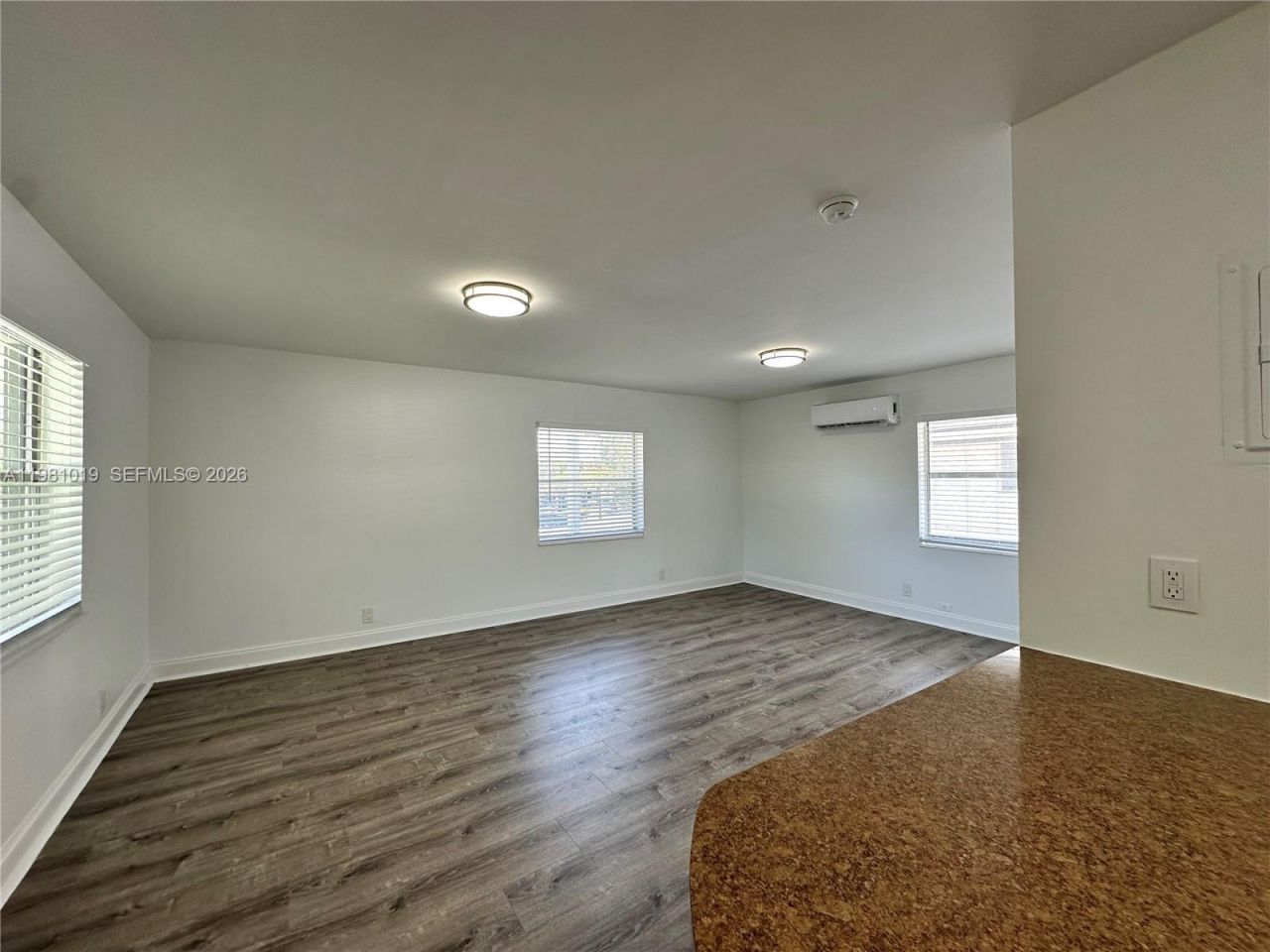 1411 N Dixie Hwy, Unit 4, Fort Lauderdale, FL 33304 Photo