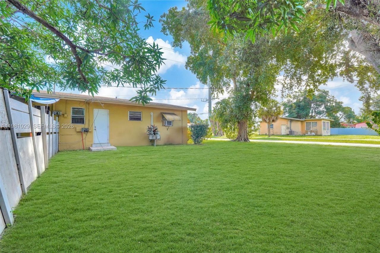 14600 NE 14th Ave , Unit 1, Miami, FL 33161 Photo