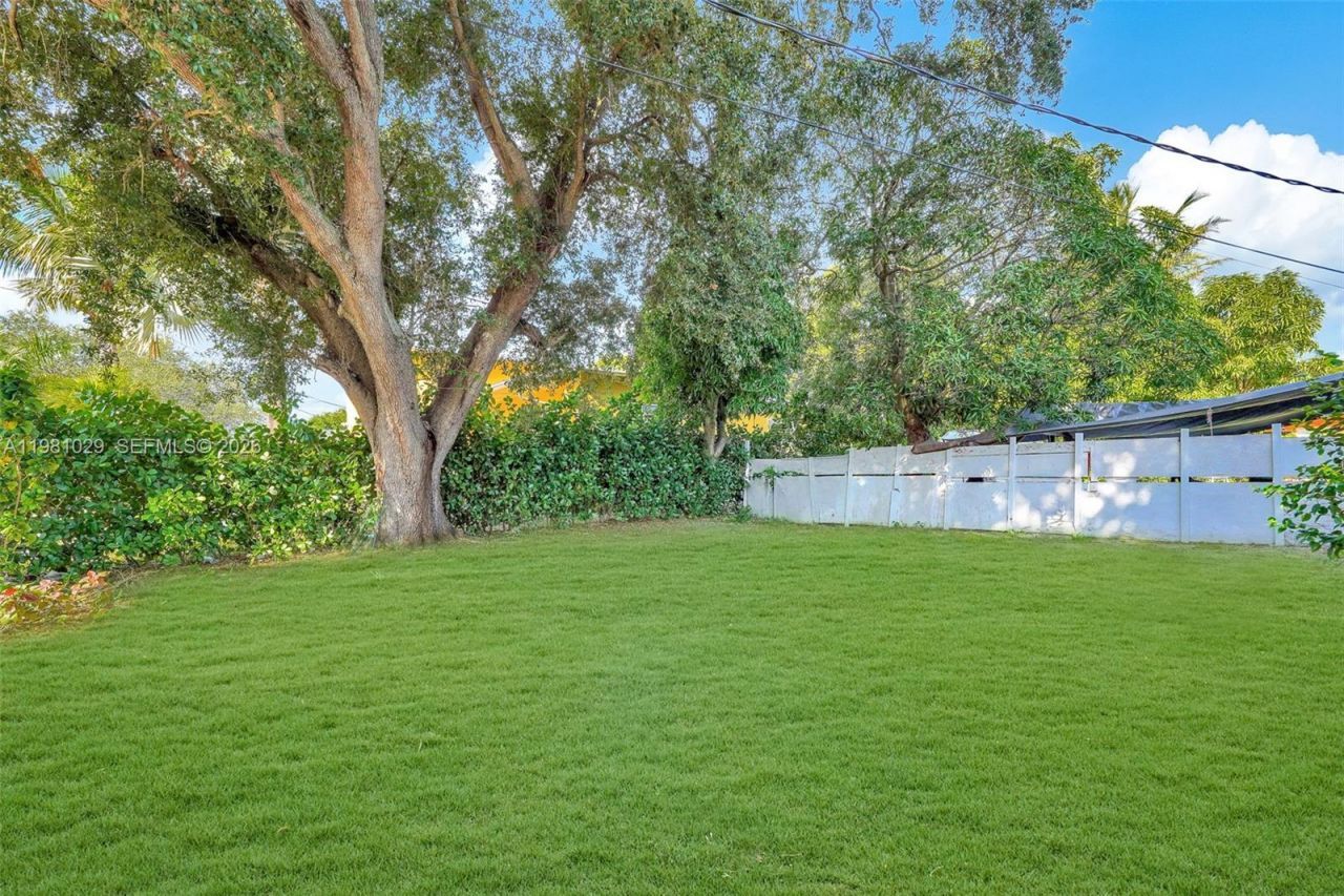 14600 NE 14th Ave , Unit 1, Miami, FL 33161 Photo