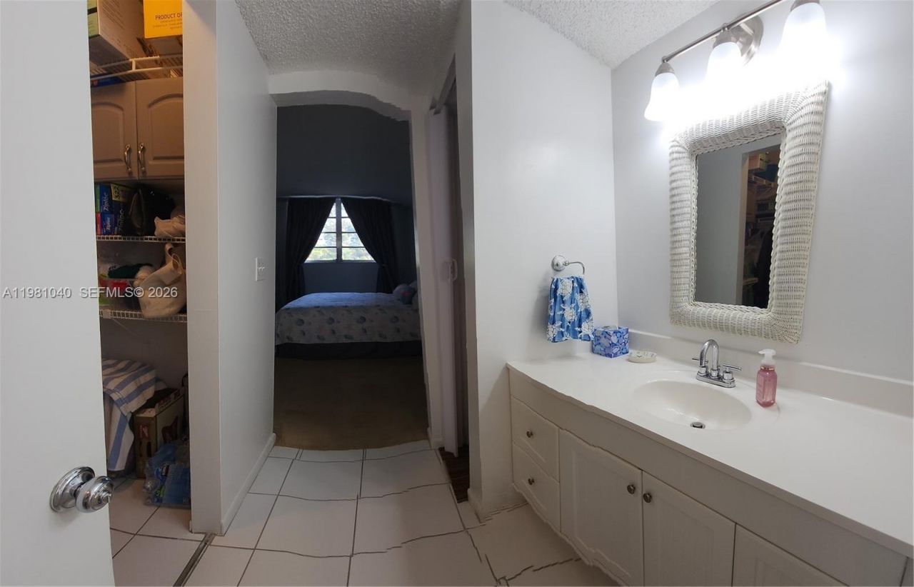 5750 NW 64th Ave, Unit 208, Tamarac, FL 33319 Photo