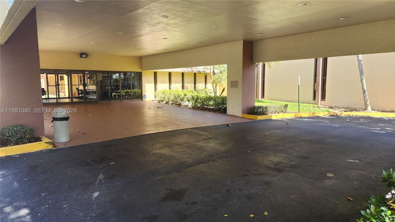 5750 NW 64th Ave, Unit 208, Tamarac, FL 33319 Photo