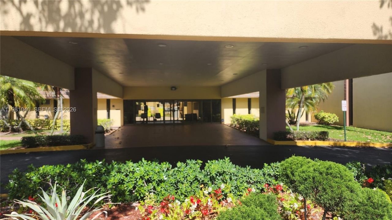 5750 NW 64th Ave, Unit 208, Tamarac, FL 33319 Photo