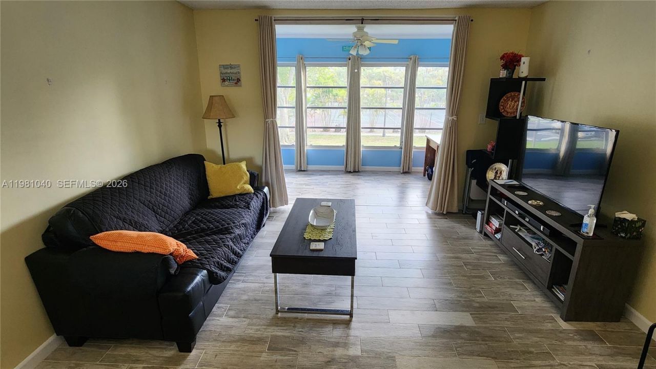 5750 NW 64th Ave, Unit 208, Tamarac, FL 33319 Photo