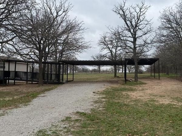 162 Private Road 3494 , Paradise, TX 76073