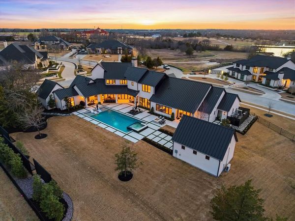 450 Sunrise Ridge Drive, Heath, TX 75032