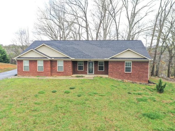 1011 Kenneth Overlook, Kodak, TN 37764